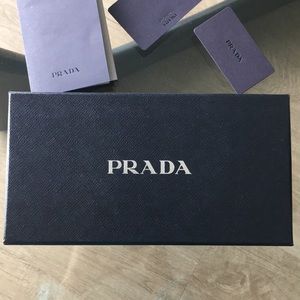 PRADA WALLET- Gently used, original packaging